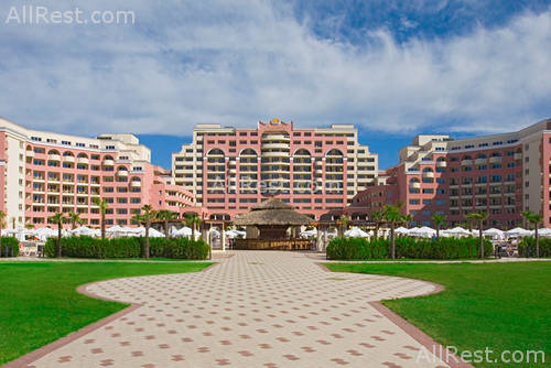 Majestic Hotel & Residence 8